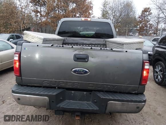 ✅ 2010 Ford F-250 XL • VIN: 1FTSW2BR3AEA94457 • Lot: 43714799. Listed on IAAI with 252,826 mi. Free auction sales archive from the USA and detailed vehicle history report at DreamBid. Image 16.