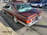 ✅ 1986 Mercedes-Benz 560 560SEC • VIN: WDBCA45D2GA206016 • Lot: 54577205. Wystawiony na Copart z przebiegiem 205 332 mil. Bezpłatny archiwum sprzedaży aukcyjnych z USA i szczegółowy raport historii pojazdu na DreamBid. Zdjęcie 3.