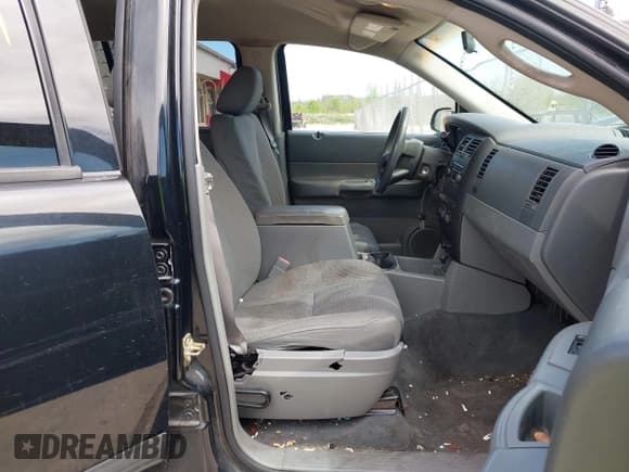 ✅ 2005 Dodge Durango SXT • VIN: 1D4HB38N45F610585 • Лот: 42282944. Опубликован ранее на IAAI с пробегом 180 446 миль. Бесплатный доступ к архиву аукционных продаж из США и подробный отчёт об истории автомобиля на DreamBid. Изображение 5.