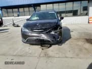 ✅ 2018 Chrysler Pacifica Touring L Plus • VIN: 2C4RC1EG3JR227362 • Лот: 82004145. Опубликован ранее на Copart с пробегом 119 791 миль. Бесплатный доступ к архиву аукционных продаж из США и подробный отчёт об истории автомобиля на DreamBid. Изображение 15.