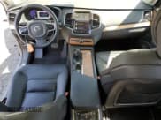 ✅ 2023 Volvo XC90 Plus • VIN: YV4L12PNXP1964744 • Лот: 51786405. Опубликован ранее на Copart с пробегом 39 042 миль. Бесплатный доступ к архиву аукционных продаж из США и подробный отчёт об истории автомобиля на DreamBid. Изображение 8.