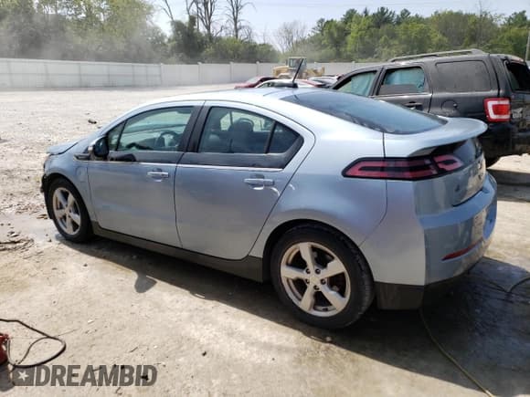 ✅ 2015 Chevrolet Volt • VIN: 1G1RB6E48FU118226 • Lot: 68071924. Wystawiony na Copart z przebiegiem 81 102 mil. Bezpłatny archiwum sprzedaży aukcyjnych z USA i szczegółowy raport historii pojazdu na DreamBid. Zdjęcie 2.