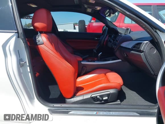 ✅ 2016 BMW 2 Series M235i • VIN: WBA1J7C57GV360782 • Лот: 42174819. Опубликован ранее на IAAI с пробегом 72 260 миль. Бесплатный доступ к архиву аукционных продаж из США и подробный отчёт об истории автомобиля на DreamBid. Изображение 5.