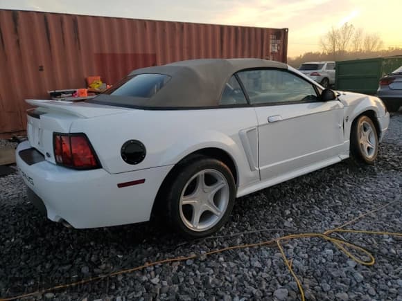 ✅ 1999 Ford Mustang GT • VIN: 1FAFP45X4XF122697 • Lot: 92292315. Listed on Copart with 118,787 mi. Free auction sales archive from the USA and detailed vehicle history report at DreamBid. Image 3.