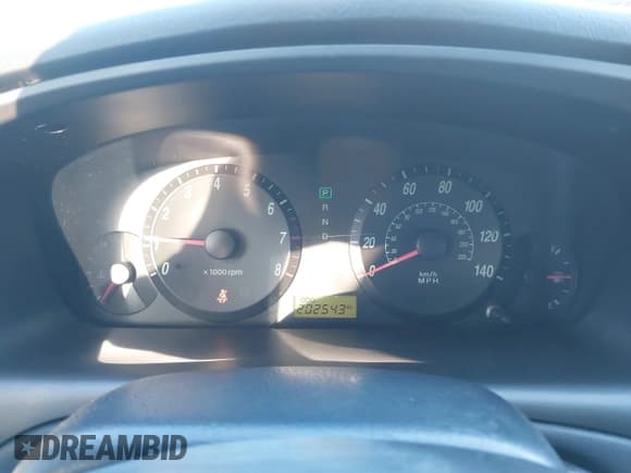 ✅ 2004 Hyundai Elantra GLS • VIN: KMHDN46D34U894980 • Lot: 41848295. Wystawiony na IAAI z przebiegiem 202 543 mil. Bezpłatny archiwum sprzedaży aukcyjnych z USA i szczegółowy raport historii pojazdu na DreamBid. Zdjęcie 7.