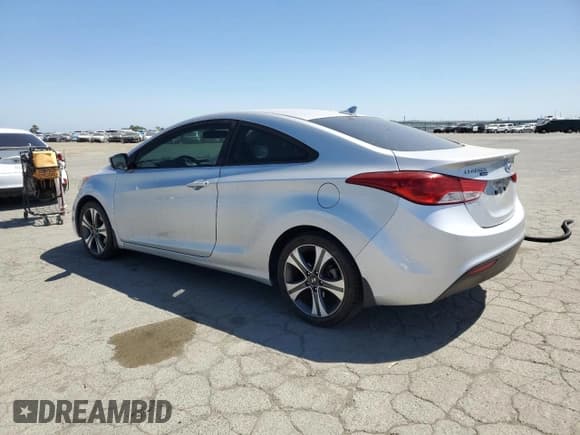 ✅ 2013 Hyundai Elantra SE • VIN: KMHDH6AEXDU018068 • Лот: 55693405. Опубликован ранее на Copart с пробегом 107 583 миль. Бесплатный доступ к архиву аукционных продаж из США и подробный отчёт об истории автомобиля на DreamBid. Изображение 2.