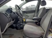 ✅ 2006 Ford Focus S • VIN: 1FAHP34N66W237626 • Lot: 93416495. Listed on Copart with 223,081 mi. Free auction sales archive from the USA and detailed vehicle history report at DreamBid. Image 7.