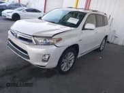 ✅ 2013 Toyota Highlander Limited • VIN: JTEDC3EH1D2012964 • Lot: 41666516. Listed on IAAI with 231,737 mi. Free auction sales archive from the USA and detailed vehicle history report at DreamBid. Image 2.