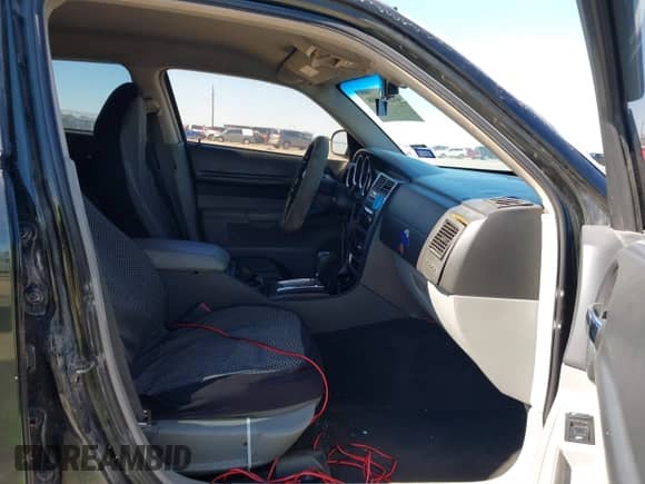 2006 Dodge Magnum с VIN 2D4FV47V36H437972, выставлен на аукционе IAAI как лот 41839408 с пробегом 249 631 миль миль и . История ставок и продаж доступна на DreamBid. Изображение 5.