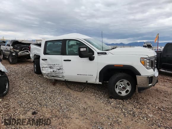 ✅ 2023 GMC Sierra 2500HD Pro • VIN: 1GT49LE74PF176362 • Лот: 65368515. Опубликован ранее на Copart с пробегом Не указан. Бесплатный доступ к архиву аукционных продаж из США и подробный отчёт об истории автомобиля на DreamBid. Изображение 4.