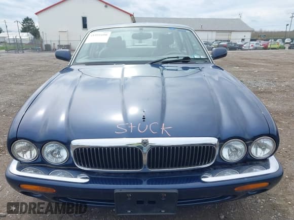 ✅ 1998 Jaguar XJ • VIN: SAJHX124XWC844575 • Лот: 41951600. Опубликован ранее на IAAI с пробегом 97 458 миль. Бесплатный доступ к архиву аукционных продаж из США и подробный отчёт об истории автомобиля на DreamBid. Изображение 10.