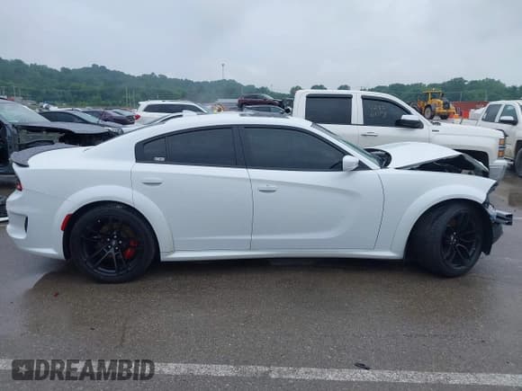 ✅ 2020 Dodge Charger Scat Pack • VIN: 2C3CDXGJ8LH164688 • Lot: 42419957. Wystawiony na IAAI z przebiegiem 64 939 mil. Bezpłatny archiwum sprzedaży aukcyjnych z USA i szczegółowy raport historii pojazdu na DreamBid. Zdjęcie 14.