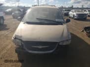 ✅ 2000 Chrysler Town & Country LX • VIN: 1C4GP44G4YB535437 • Лот: 70224824. Опубликован ранее на Copart с пробегом Не указан. Бесплатный доступ к архиву аукционных продаж из США и подробный отчёт об истории автомобиля на DreamBid. Изображение 5.