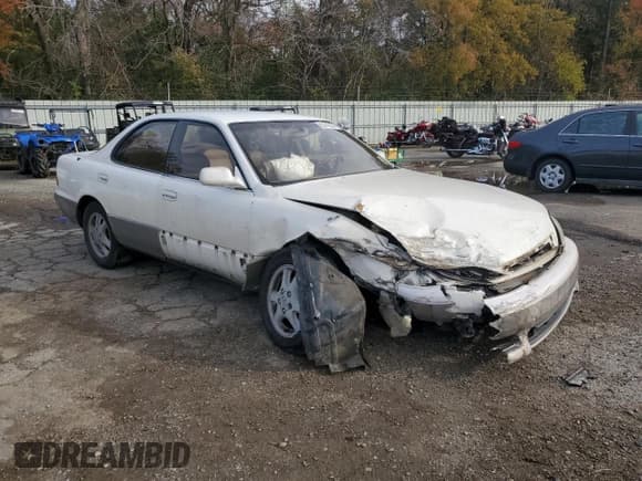 ✅ 1995 Lexus ES 300 • VIN: JT8GK13T1S0126969 • Лот: 83747074. Опубликован ранее на Copart с пробегом 273 371 миль. Бесплатный доступ к архиву аукционных продаж из США и подробный отчёт об истории автомобиля на DreamBid. Изображение 4.
