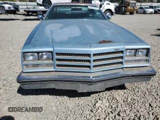 ✅ 1976 Buick Century • VIN: 4H57J6H209030 • Lot: 83849235. Wystawiony na Copart z przebiegiem 28 785 mil. Bezpłatny archiwum sprzedaży aukcyjnych z USA i szczegółowy raport historii pojazdu na DreamBid. Zdjęcie 5.