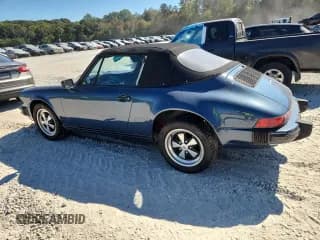 ✅ 1985 Porsche 911 • VIN: WP0ZZZ91ZFS141072 • Lot: 89868125. Wystawiony na Copart z przebiegiem 222 978 mil. Bezpłatny archiwum sprzedaży aukcyjnych z USA i szczegółowy raport historii pojazdu na DreamBid. Zdjęcie 2.