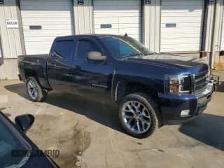 ✅ 2011 Chevrolet Silverado 1500 LT • VIN: 1GCPKSE38BF141342 • Lot: 69929484. Listed on Copart with 233,296 mi. Free auction sales archive from the USA and detailed vehicle history report at DreamBid. Image 4.