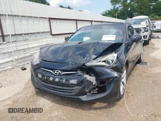 ✅ 2013 Hyundai Genesis Coupe 2.0T • VIN: KMHHT6KD0DU091858 • Lot: 42923154. Wystawiony na IAAI z przebiegiem 128 246 mil. Bezpłatny archiwum sprzedaży aukcyjnych z USA i szczegółowy raport historii pojazdu na DreamBid. Zdjęcie 6.