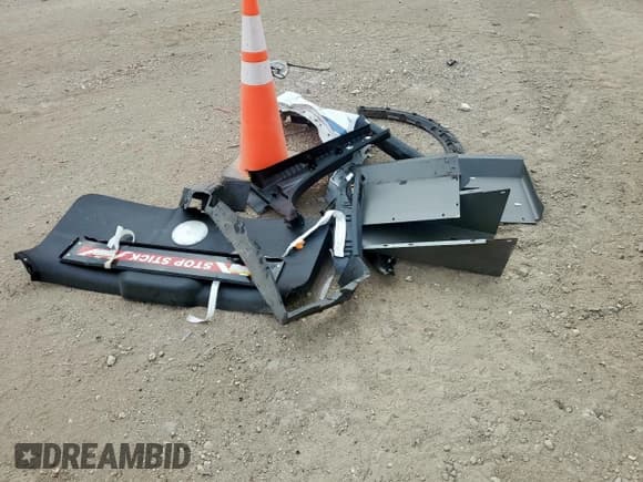 ✅ 2021 Ford Police Interceptor Utility • VIN: 1FM5K8AC4MNA08808 • Lot: 63511345. Wystawiony na Copart z przebiegiem 95 878 mil. Bezpłatny archiwum sprzedaży aukcyjnych z USA i szczegółowy raport historii pojazdu na DreamBid. Zdjęcie 13.