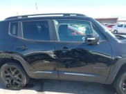 ✅ 2018 Jeep Renegade Latitude • VIN: ZACCJBBB6JPH90761 • Lot: 42499721. Wystawiony na IAAI z przebiegiem Nie podano. Bezpłatny archiwum sprzedaży aukcyjnych z USA i szczegółowy raport historii pojazdu na DreamBid. Zdjęcie 13.