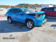 ✅ 2020 Toyota RAV4 Hybrid XLE • VIN: 2T3RWRFV1LW072998 • Lot: 43621868. Wystawiony na IAAI z przebiegiem Nie podano. Bezpłatny archiwum sprzedaży aukcyjnych z USA i szczegółowy raport historii pojazdu na DreamBid. Zdjęcie 1.