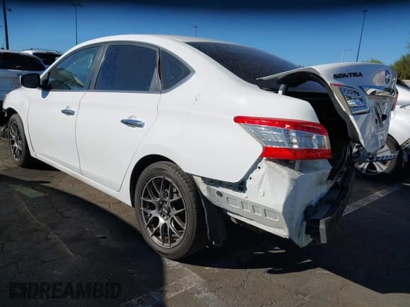 ✅ 2015 Nissan Sentra SV • VIN: 3N1AB7AP5FY222358 • Лот: 43752305. Опубликован ранее на IAAI с пробегом 116 195 миль. Бесплатный доступ к архиву аукционных продаж из США и подробный отчёт об истории автомобиля на DreamBid. Изображение 3.