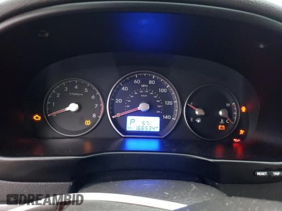 ✅ 2011 Hyundai Santa Fe GLS • VIN: 5XYZGDAB7BG029910 • Lot: 86194874. Listed on Copart with 166,534 mi. Free auction sales archive from the USA and detailed vehicle history report at DreamBid. Image 9.