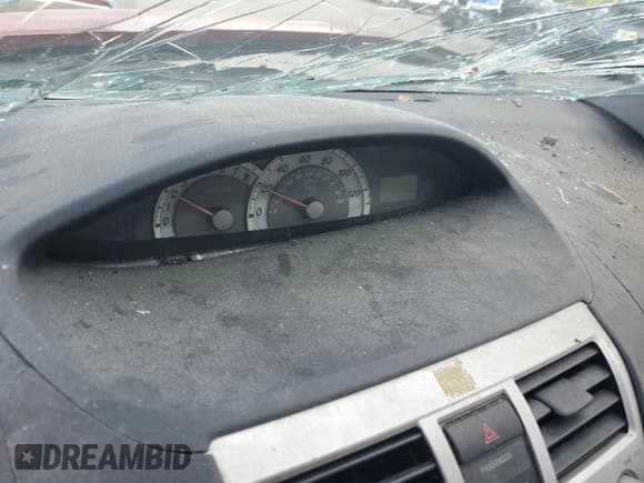 ✅ 2008 Toyota Yaris • VIN: JTDBT903081275680 • Лот: 70154995. Опубликован ранее на Copart с пробегом Не указан. Бесплатный доступ к архиву аукционных продаж из США и подробный отчёт об истории автомобиля на DreamBid. Изображение 9.