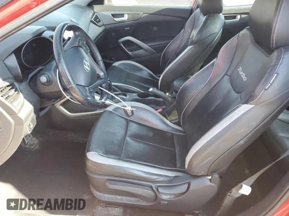 ✅ 2013 Hyundai Veloster Turbo • VIN: KMHTC6AE7DU110233 • Lot: 46612815. Wystawiony na Copart z przebiegiem 113 987 mil. Bezpłatny archiwum sprzedaży aukcyjnych z USA i szczegółowy raport historii pojazdu na DreamBid. Zdjęcie 7.