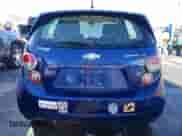 2013 Chevrolet Sonic LT с VIN 1G1JD6SH1D4213156, выставлен на аукционе Copart как лот 43438135 с пробегом 86 625 миль миль и Списание • Salvage title. История ставок и продаж доступна на DreamBid. Изображение 6.