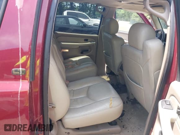 ✅ 2003 Chevrolet Suburban LT • VIN: 1GNFK16Z23J258722 • Лот: 42584679. Опубликован ранее на IAAI с пробегом 170 497 миль. Бесплатный доступ к архиву аукционных продаж из США и подробный отчёт об истории автомобиля на DreamBid. Изображение 8.