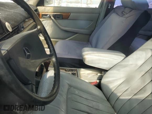 ✅ 1983 Mercedes-Benz 300 SD • VIN: WDBCB20AXDB032703 • Lot: 56762995. Listed on Copart with Not provided. Free auction sales archive from the USA and detailed vehicle history report at DreamBid. Image 7.