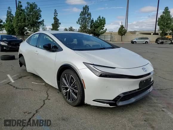 2024 Toyota Prius LE with VIN JTDACAAU6R3035690, listed as a Copart auction lot 80575715 with 23,514 mi miles and Salvage title. Bid and sale history available at DreamBid. Image 13.