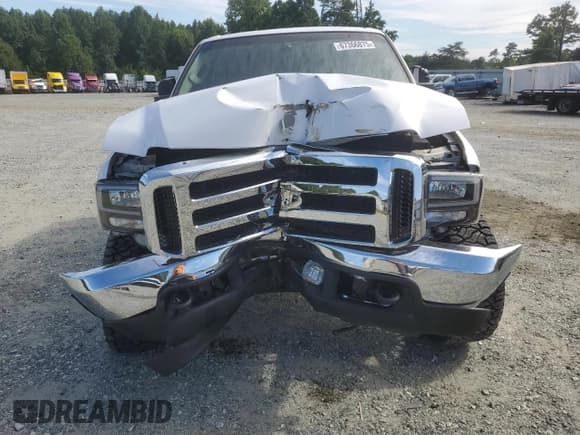 ✅ 2004 Ford F-250 XL • VIN: 1FTNW21P64EB75681 • Lot: 67366875. Wystawiony na Copart z przebiegiem 287 428 mil. Bezpłatny archiwum sprzedaży aukcyjnych z USA i szczegółowy raport historii pojazdu na DreamBid. Zdjęcie 5.