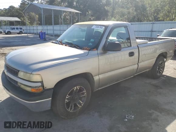 ✅ 2002 Chevrolet Silverado 1500 • VIN: 1GCEC14W12Z340242 • Лот: 77856764. Опубликован ранее на Copart с пробегом 272 578 миль. Бесплатный доступ к архиву аукционных продаж из США и подробный отчёт об истории автомобиля на DreamBid. Изображение 1.