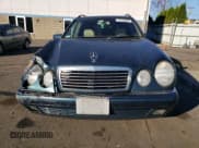 ✅ 1999 Mercedes-Benz E 320 • VIN: WDBJH82F4XX026758 • Lot: 76740804. Listed on Copart with 136,782 mi. Free auction sales archive from the USA and detailed vehicle history report at DreamBid. Image 5.