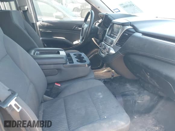 ✅ 2020 Chevrolet Tahoe Commercial • VIN: 1GNLCDEC9LR115556 • Lot: 43639086. Wystawiony na IAAI z przebiegiem 168 618 mil. Bezpłatny archiwum sprzedaży aukcyjnych z USA i szczegółowy raport historii pojazdu na DreamBid. Zdjęcie 5.