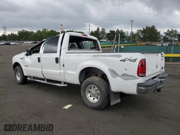 ✅ 2001 Ford F-250 XL • VIN: 1FTNW21F61EB74551 • Lot: 59991655. Wystawiony na Copart z przebiegiem 193 112 mil. Bezpłatny archiwum sprzedaży aukcyjnych z USA i szczegółowy raport historii pojazdu na DreamBid. Zdjęcie 2.