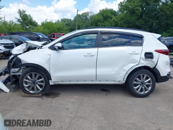 ✅ 2022 Kia Sportage Nightfall • VIN: KNDP63AC3N7002489 • Lot: 42654366. Listed on IAAI with 32,787 mi. Free auction sales archive from the USA and detailed vehicle history report at DreamBid. Image 15.