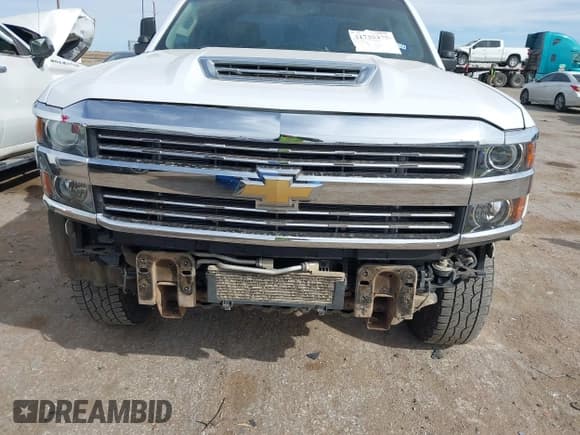 ✅ 2017 Chevrolet Silverado 2500HD Work Truck • VIN: 1GC1KUEY2HF235285 • Лот: 41755373. Опубликован ранее на IAAI с пробегом 185 277 миль. Бесплатный доступ к архиву аукционных продаж из США и подробный отчёт об истории автомобиля на DreamBid. Изображение 6.