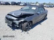 ✅ 2017 BMW 2 Series 230i • VIN: WBA2K9C34H7A26309 • Lot: 42304310. Wystawiony na IAAI z przebiegiem 52 642 mil. Bezpłatny archiwum sprzedaży aukcyjnych z USA i szczegółowy raport historii pojazdu na DreamBid. Zdjęcie 2.