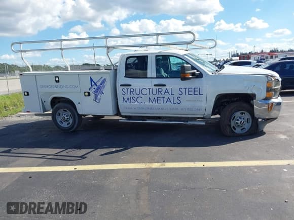 ✅ 2015 Chevrolet Silverado 2500HD Work Truck • VIN: 1GB2CUEGXFZ511799 • Лот: 43329692. Опубликован ранее на IAAI с пробегом 74 004 миль. Бесплатный доступ к архиву аукционных продаж из США и подробный отчёт об истории автомобиля на DreamBid. Изображение 13.