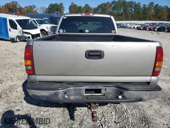 ✅ 2000 Chevrolet Silverado 1500 LS • VIN: 2GCEC19T1Y1360894 • Lot: 91810005. Listed on Copart with 144,387 mi. Free auction sales archive from the USA and detailed vehicle history report at DreamBid. Image 6.