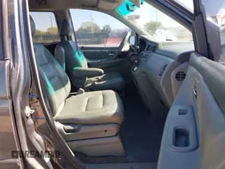 ✅ 2003 Honda Odyssey EX-L • VIN: 5FNRL18943B092159 • Лот: 43464584. Опубликован ранее на IAAI с пробегом 213 929 миль. Бесплатный доступ к архиву аукционных продаж из США и подробный отчёт об истории автомобиля на DreamBid. Изображение 5.