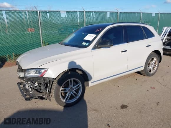 ✅ 2014 Audi Q5 Premium Plus • VIN: WA1LFAFP1EA085920 • Lot: 43531747. Wystawiony na IAAI z przebiegiem 111 120 mil. Bezpłatny archiwum sprzedaży aukcyjnych z USA i szczegółowy raport historii pojazdu na DreamBid. Zdjęcie 2.