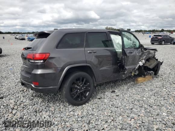 2020 Jeep Grand Cherokee Laredo E z VIN 1C4RJFAGXLC231977, wystawiony jako Copart lot #86063845 z przebiegiem Nie podano mil oraz Nie do naprawy • Non repairable. Historia ofert i sprzedaży dostępna na DreamBid. Obrazek 3.