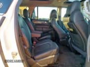 ✅ 2016 Buick Enclave Leather • VIN: 5GAKRBKD2GJ126747 • Lot: 90045245. Wystawiony na Copart z przebiegiem 136 628 mil. Bezpłatny archiwum sprzedaży aukcyjnych z USA i szczegółowy raport historii pojazdu na DreamBid. Zdjęcie 11.