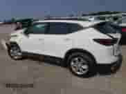 2021 Chevrolet Blazer LT z VIN 3GNKBDRS9MS508164, wystawiony jako Copart lot #55377483 z przebiegiem 96 411 mil mil oraz . Historia ofert i sprzedaży dostępna na DreamBid. Obrazek 2.