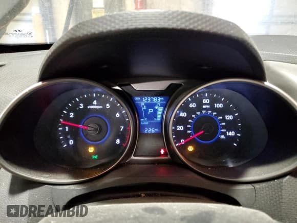 ✅ 2015 Hyundai Veloster RE:FLEX • VIN: KMHTC6AD4FU230582 • Lot: 84382854. Wystawiony na Copart z przebiegiem 123 783 mil. Bezpłatny archiwum sprzedaży aukcyjnych z USA i szczegółowy raport historii pojazdu na DreamBid. Zdjęcie 9.