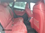 ✅ 2018 Maserati Levante S GranSport • VIN: ZN661YUS6JX268494 • Лот: 47846155. Опубликован ранее на Copart с пробегом 106 016 миль. Бесплатный доступ к архиву аукционных продаж из США и подробный отчёт об истории автомобиля на DreamBid. Изображение 11.